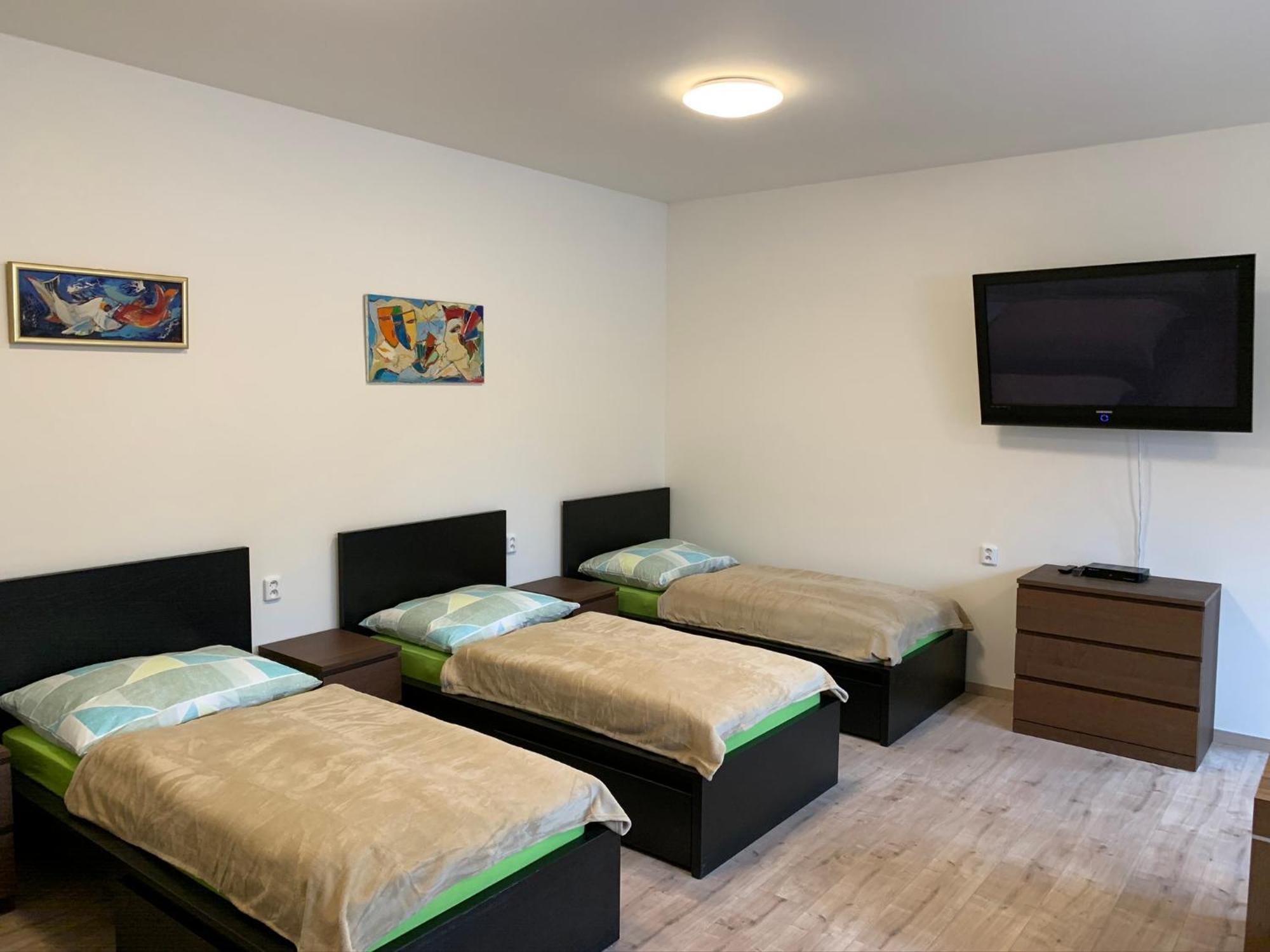 Apartements Studio 964 Líbeznice Buitenkant foto