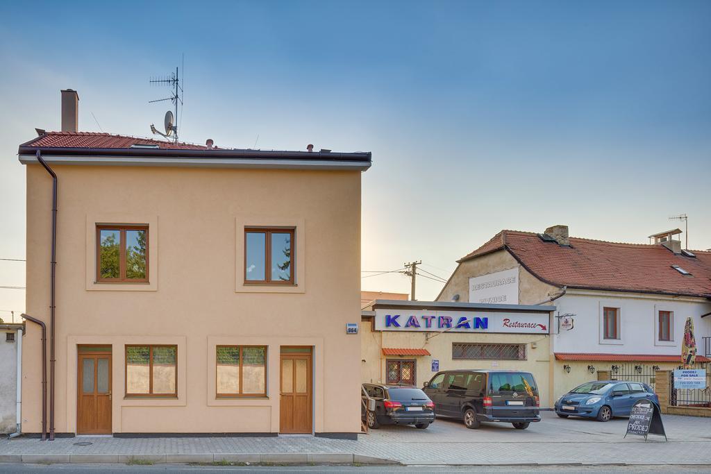 Apartements Studio 964 Líbeznice Buitenkant foto